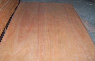 Drehschnitt natürliches Okoume-Furnier-Blattgelb für Möbel