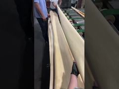 Weißes Eschenfurnier, quer geschnitten