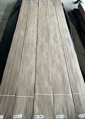 Natürliche amerikanische Walnussquarter Cut Veneer-Blatt mit 0,2 mm Dicke für Sperrholz