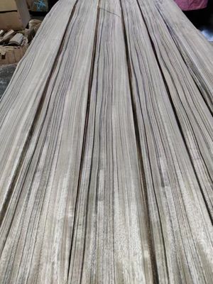 Natürliche Schnittfarbe Paldao Holz Viertelschnitt Veneer mit schwarzer Linie