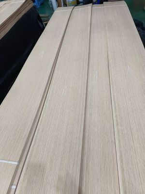 Amerikanische weiße Eiche Viertelschnitt Veneer Blätter mit 0,5 mm Dicke für Sperrholz