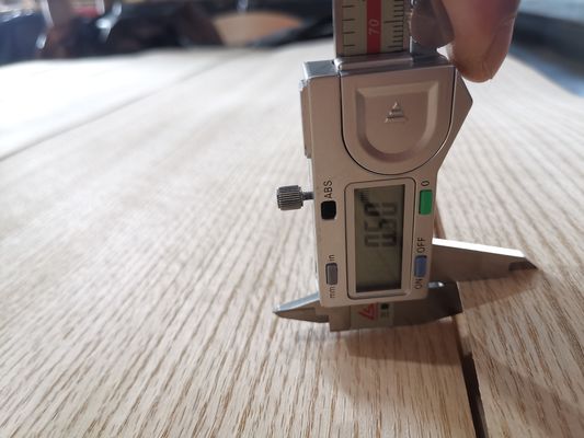 Anpassen Sie die Dicke Rot-Eiche-Verein Ideal für natürliche Holz-Bodenbelag Lösungen