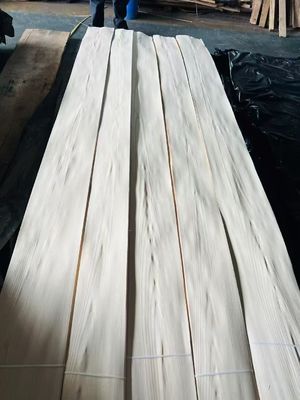0.6mm 1.5mm Thickness Ash Wood Veneer for Modern Furniture Grade AAA
