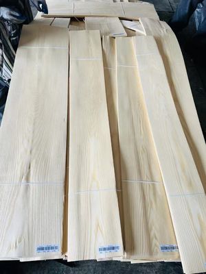 0.6mm 1.5mm Thickness Ash Wood Veneer for Modern Furniture Grade AAA