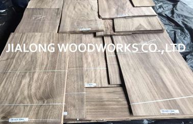 Scheibe schnitt amerikanisches hölzernes Bodenbelag-Furnier-Blatt/Walnuss-Furnierholz für Fußbodenbelag